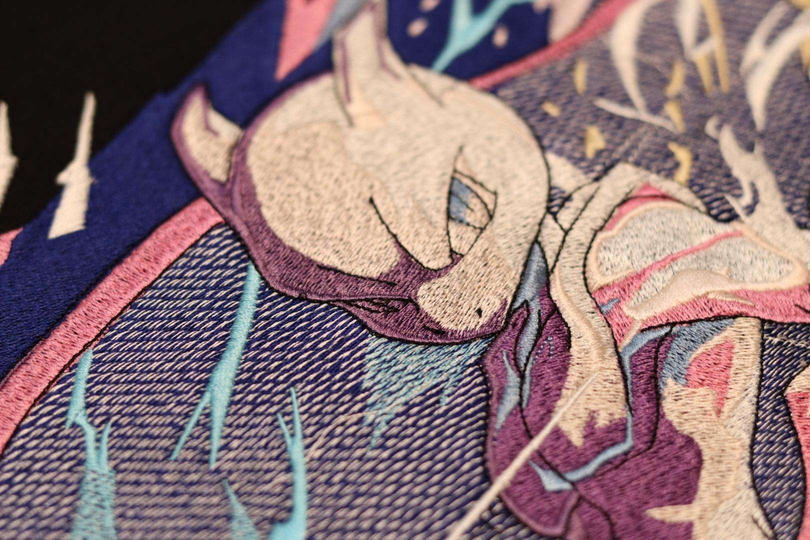 Mewtwo Embroidery T-shirt